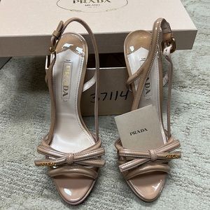 Like new prada patent cream/blush high heels